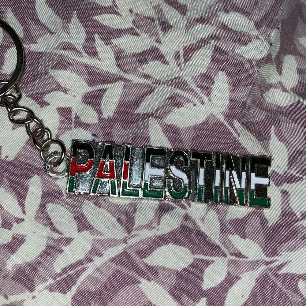 palestine keychain